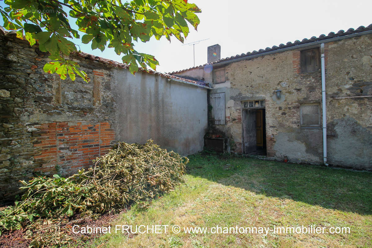 Maison à POUZAUGES