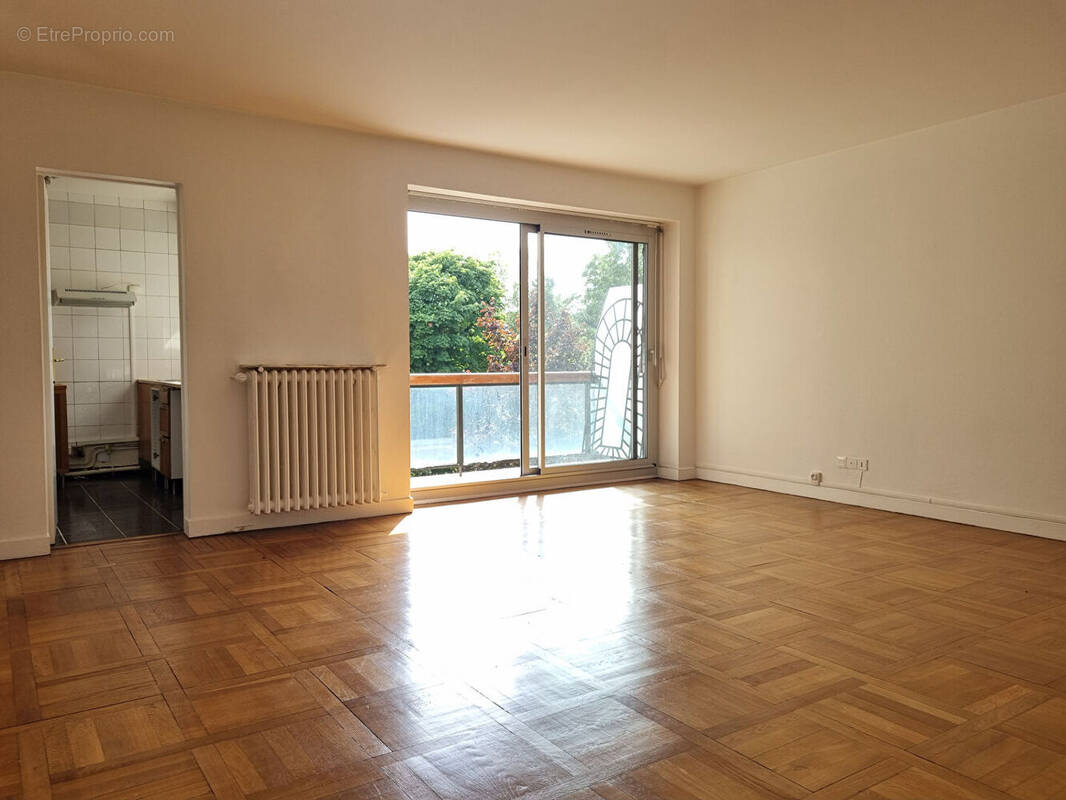 Appartement à FONTENAY-SOUS-BOIS
