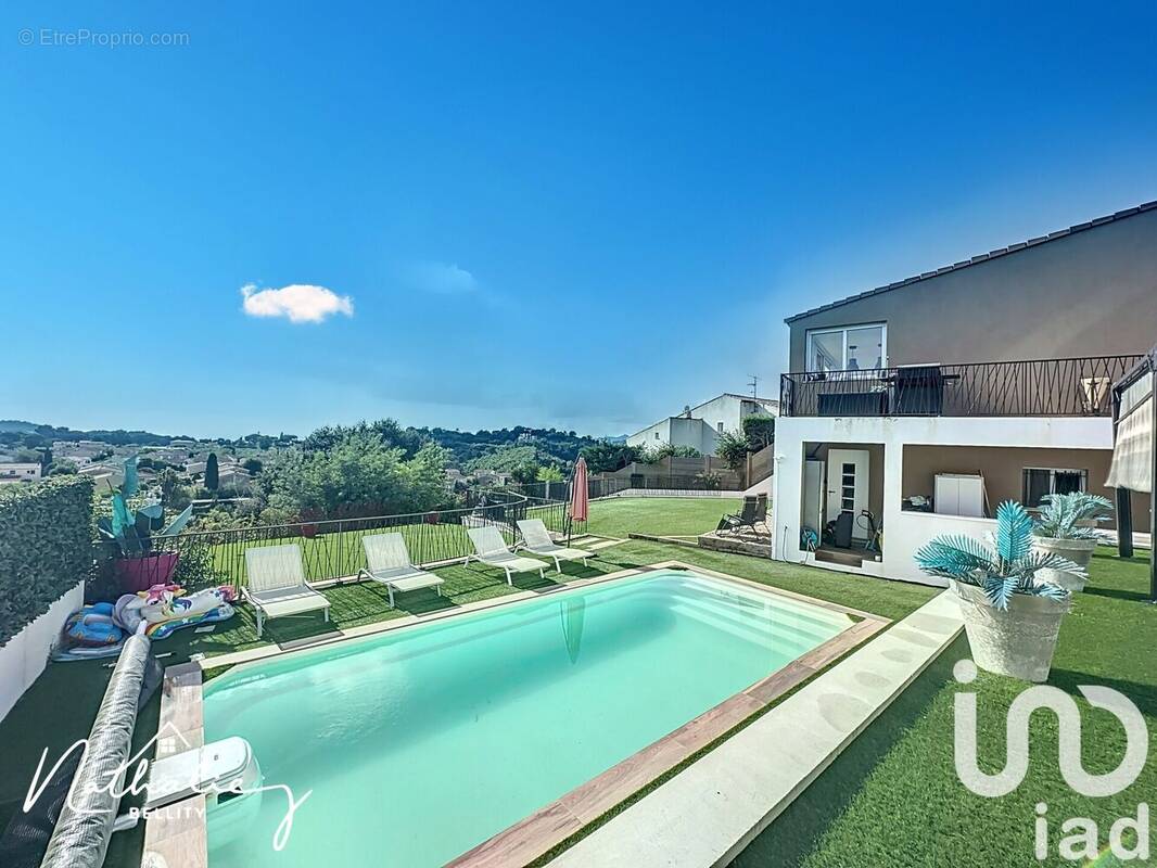 Photo 1 - Maison à LA ROQUETTE-SUR-SIAGNE