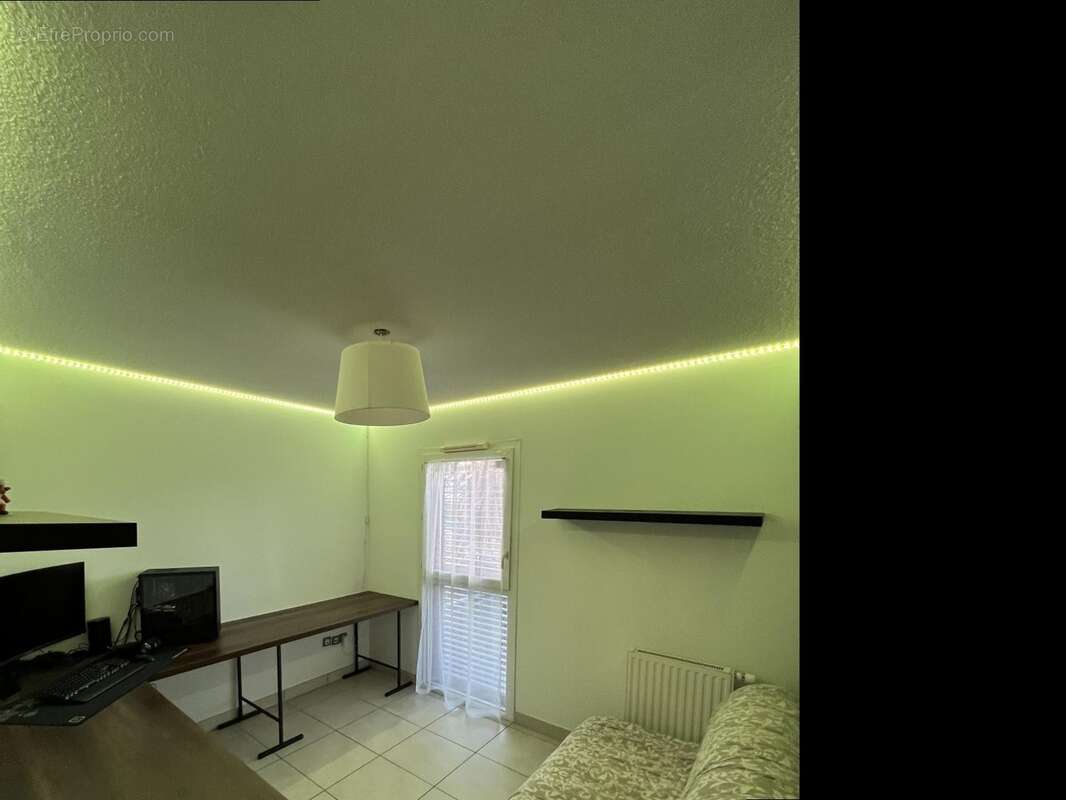 Appartement à MAUGUIO