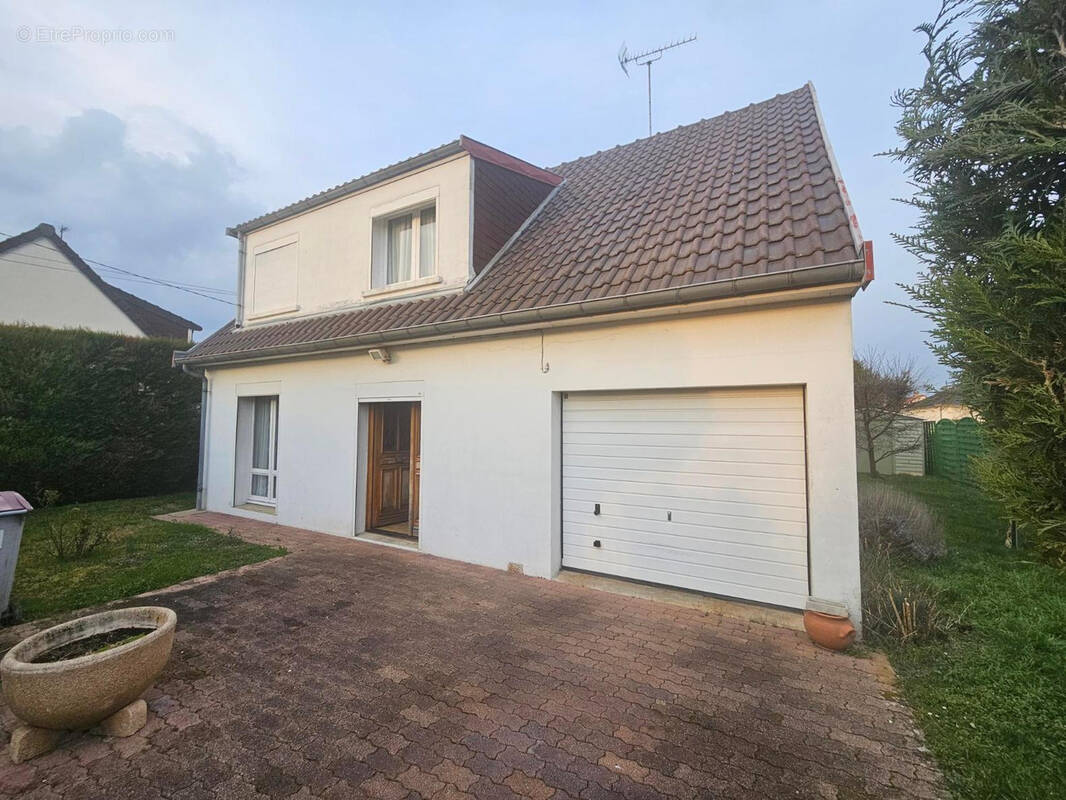 Maison à SAINT-ANDRE-LES-VERGERS
