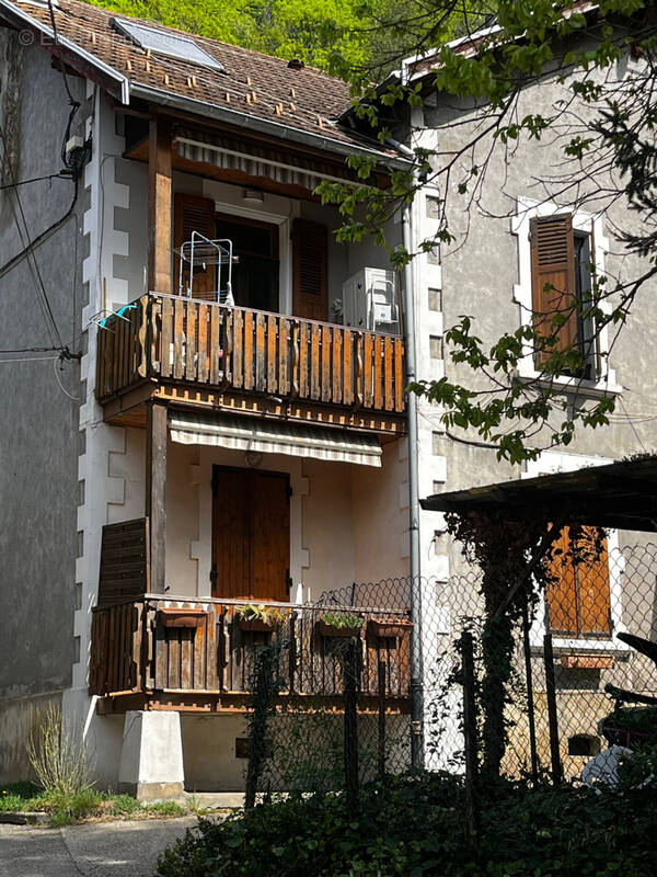 Appartement à DOMENE