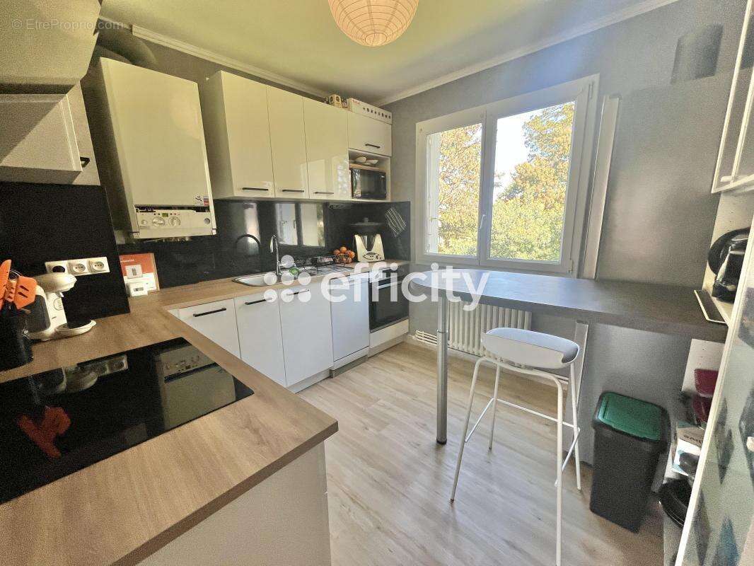 Appartement à SAINT-SEBASTIEN-SUR-LOIRE