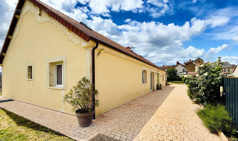 Maison à FOURCHAMBAULT
