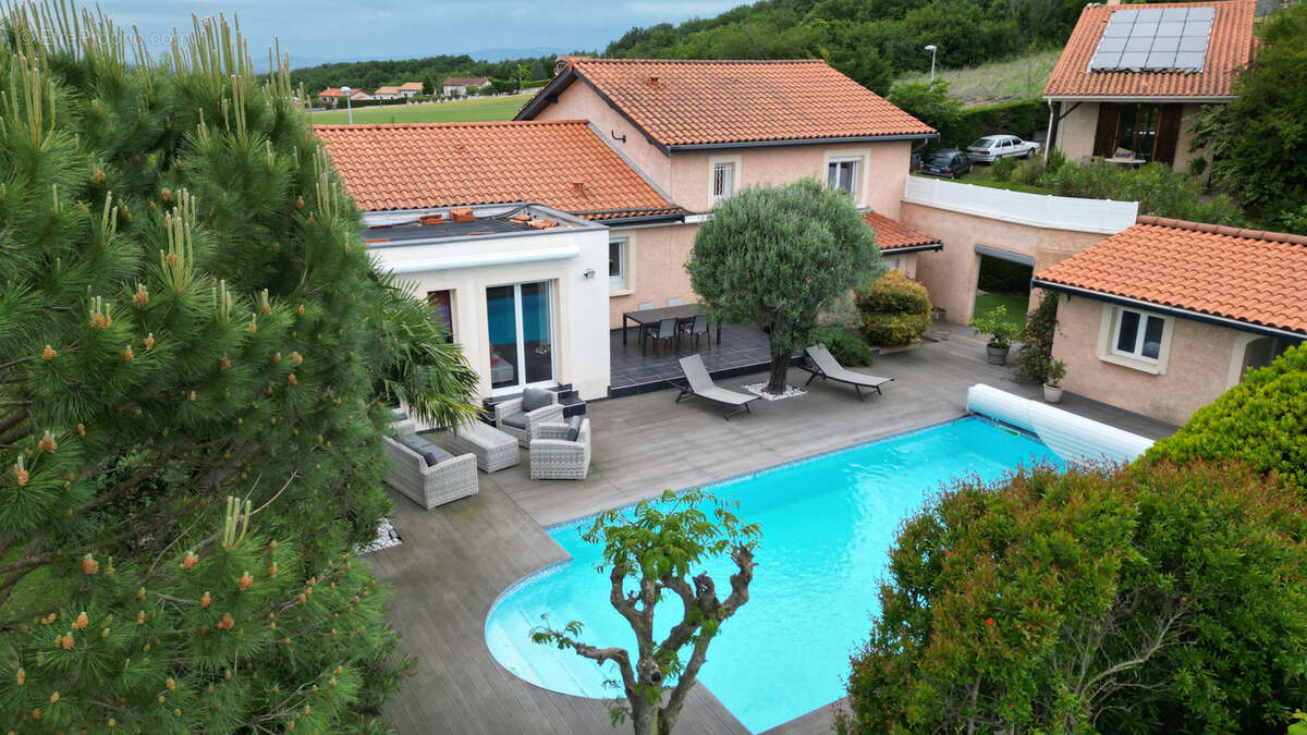 Maison à COMMUNAY