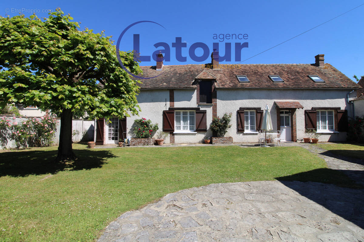 Maison à ABONDANT