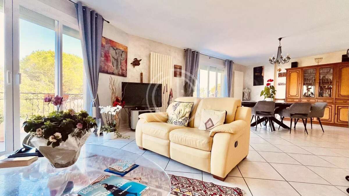 Maison à MOUGINS