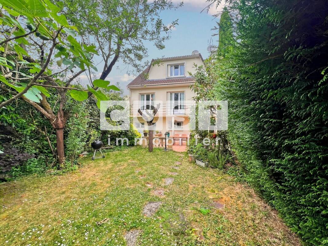 Maison à BRY-SUR-MARNE
