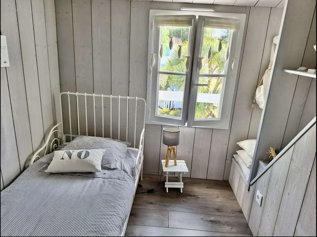 Maison à L&#039;EPINE