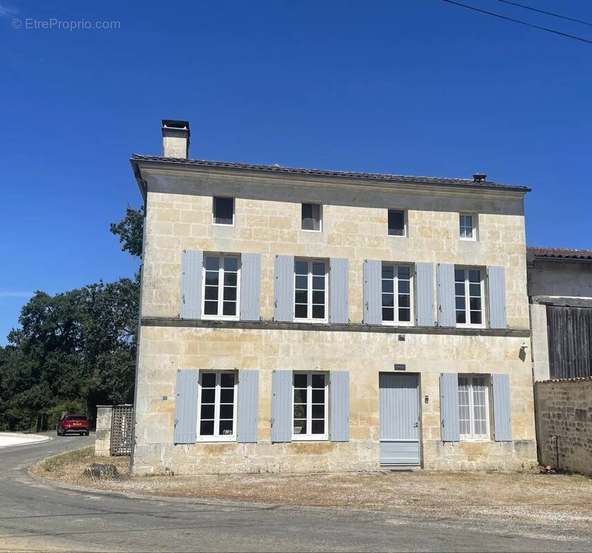 Maison à JONZAC