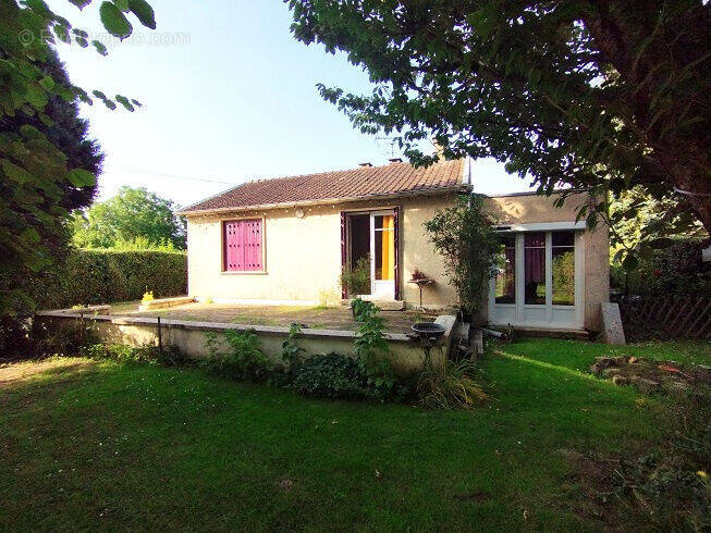 Photo 1 - Maison à CREVECOEUR-LE-GRAND