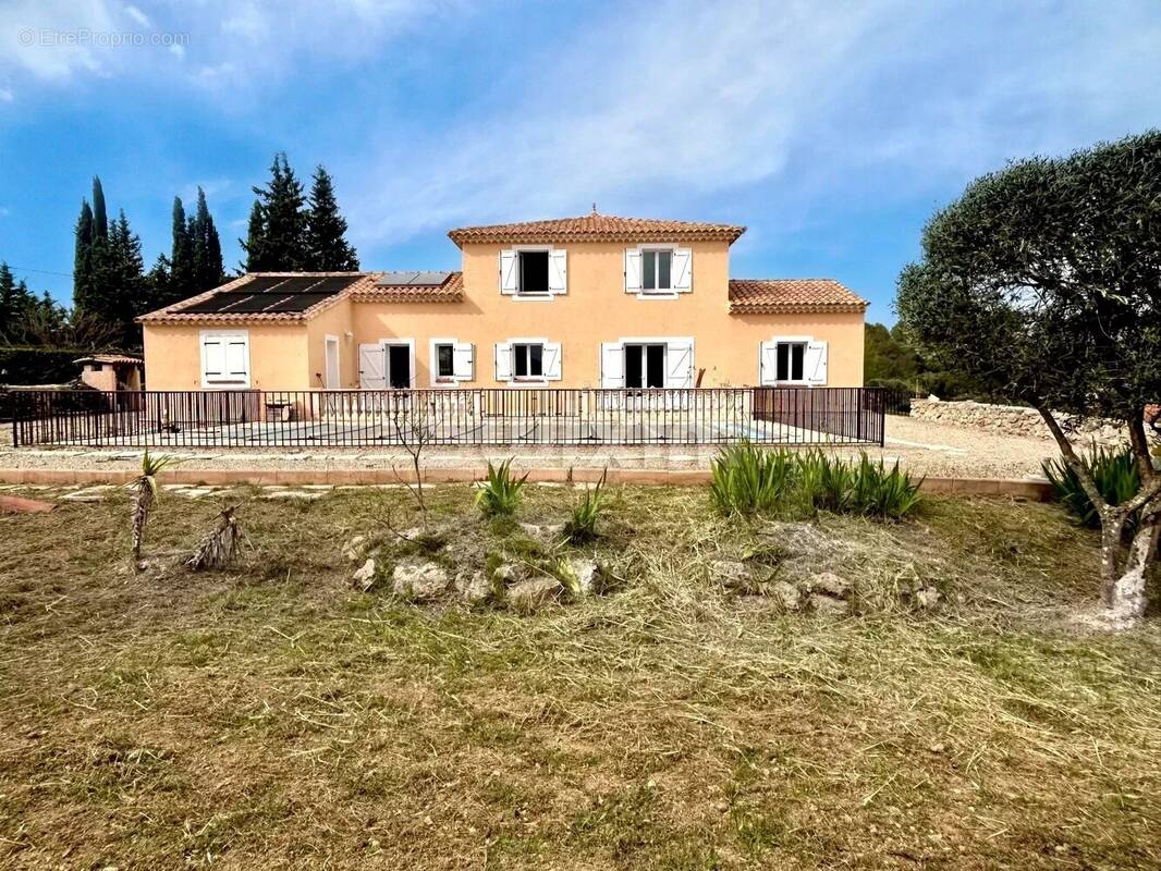 Maison à LORGUES