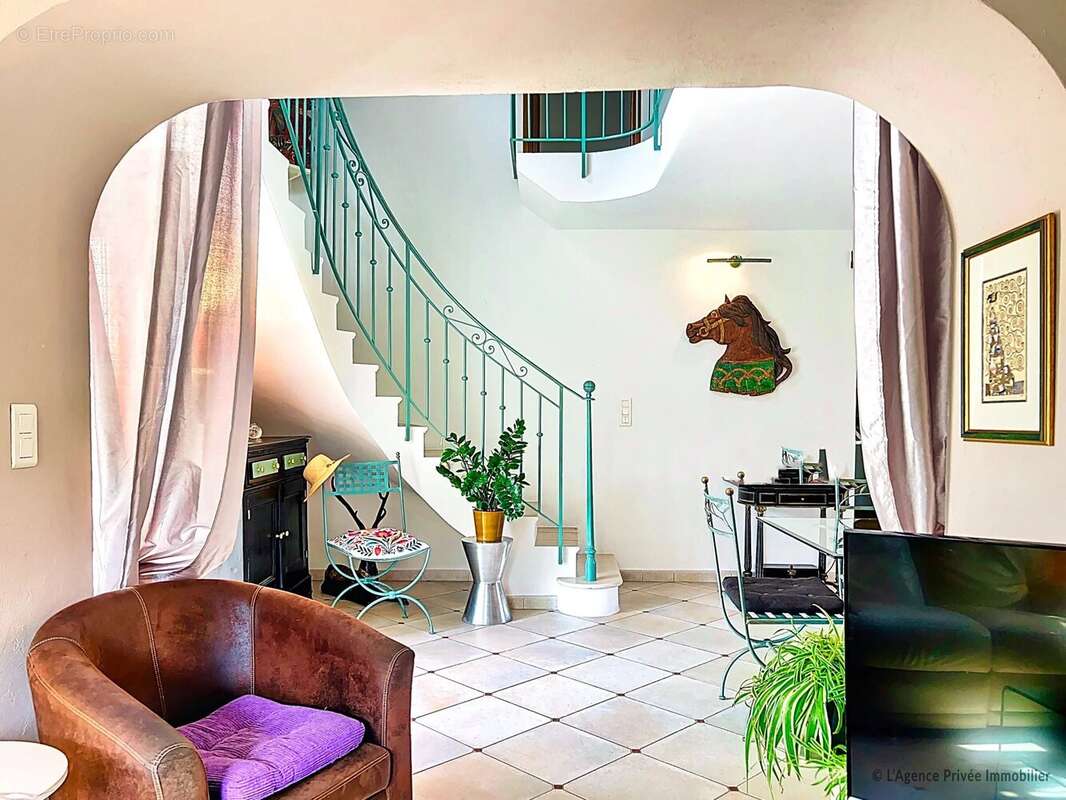 Maison à MOUGINS