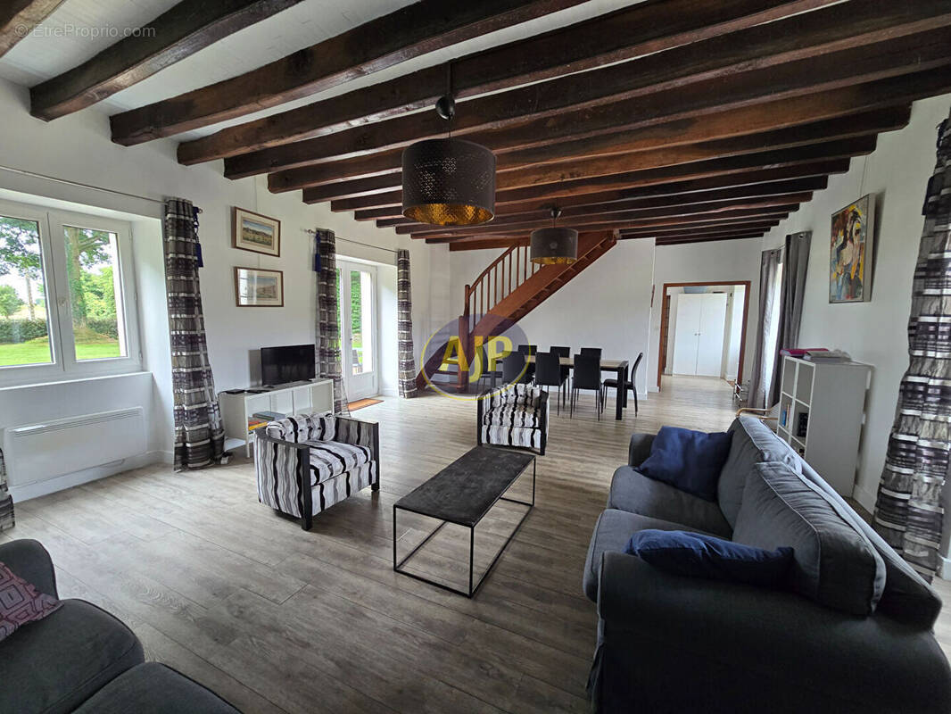 Maison à GUEMENE-PENFAO