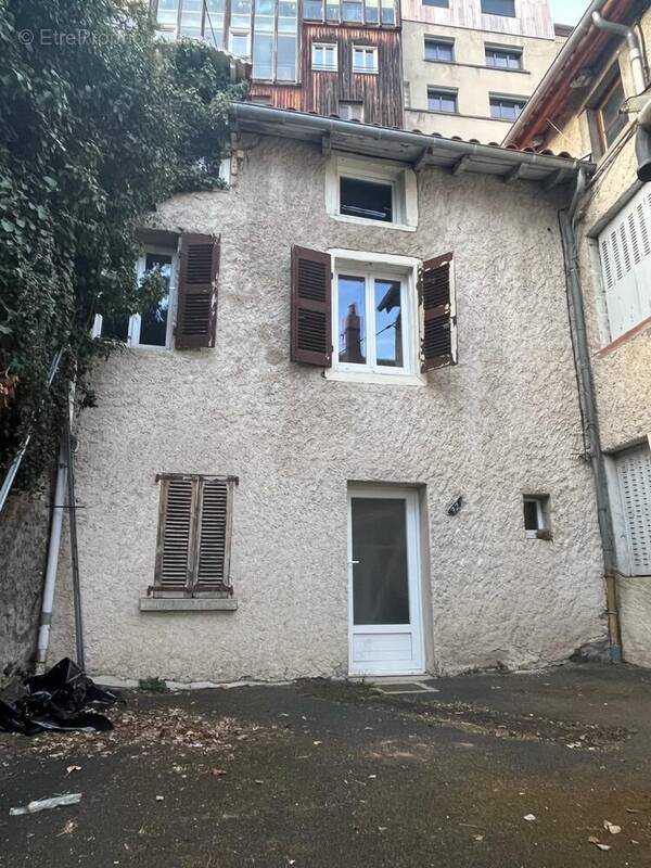 Maison à SAINT-FLOUR