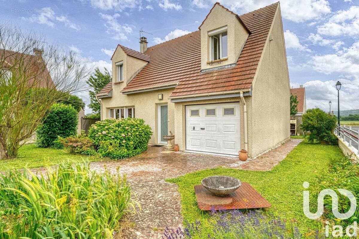 Photo 1 - Maison à BAILLET-EN-FRANCE