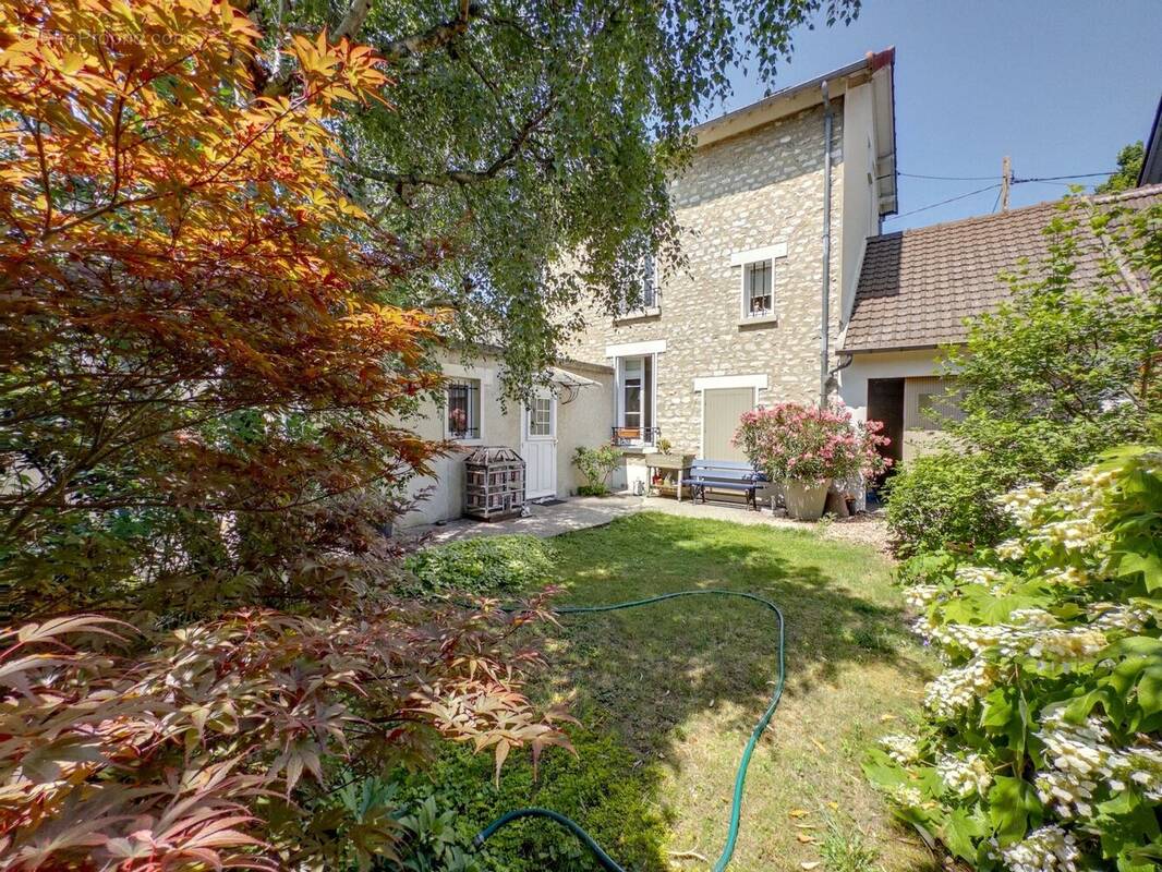 Maison à MANTES-LA-VILLE