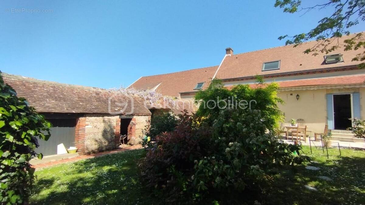 Maison à CHATEAUNEUF-SUR-LOIRE