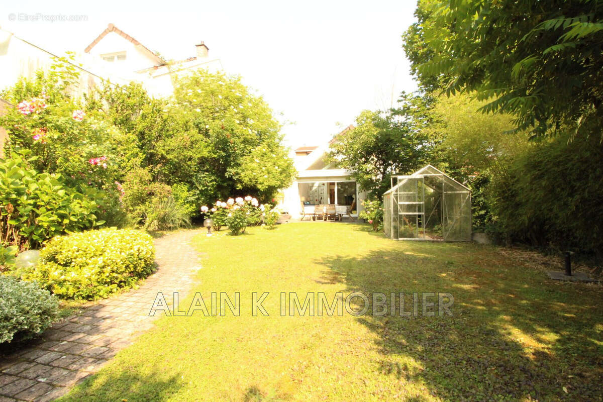 Maison à VELIZY-VILLACOUBLAY