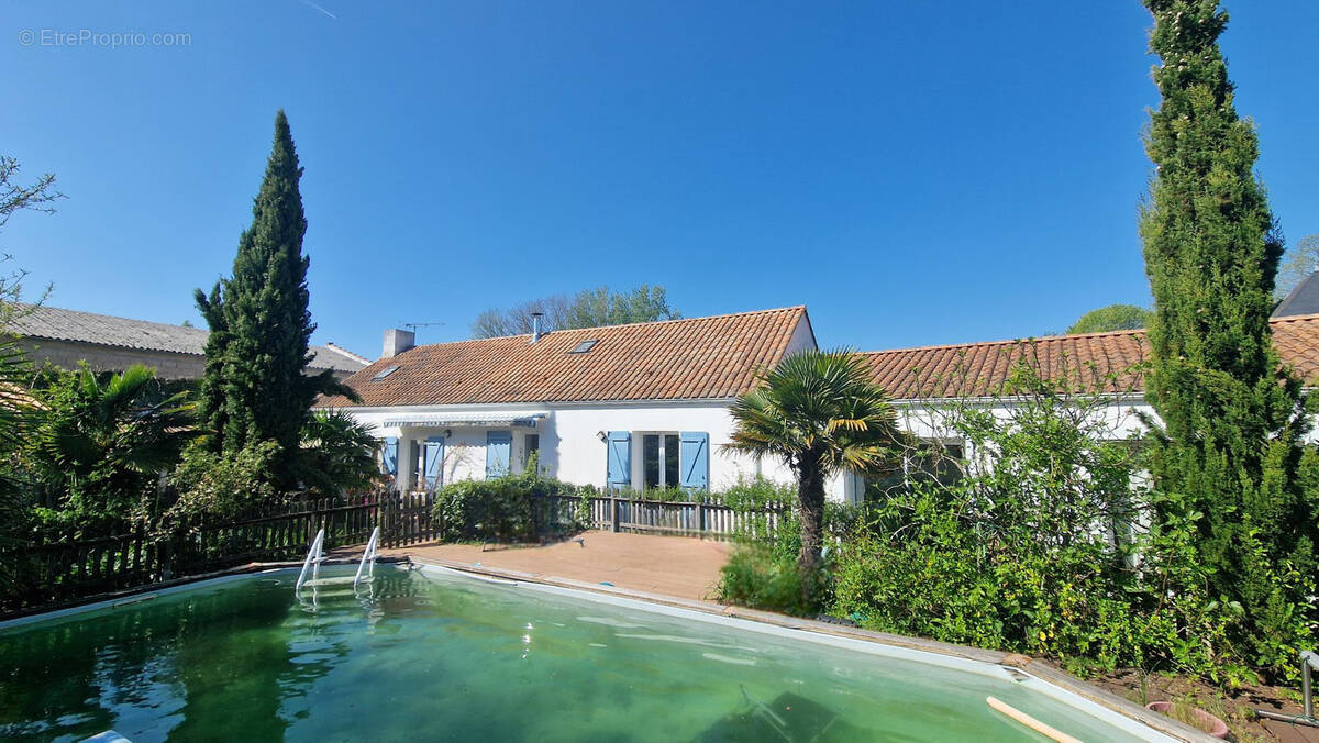 Maison à BOIS-DE-CENE