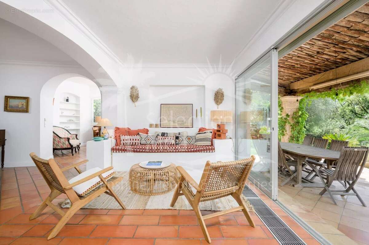 Maison à MOUGINS