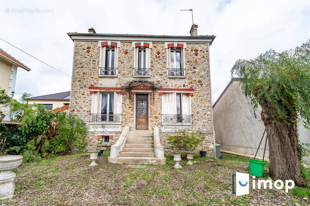 Maison à VILLIERS-SUR-MARNE