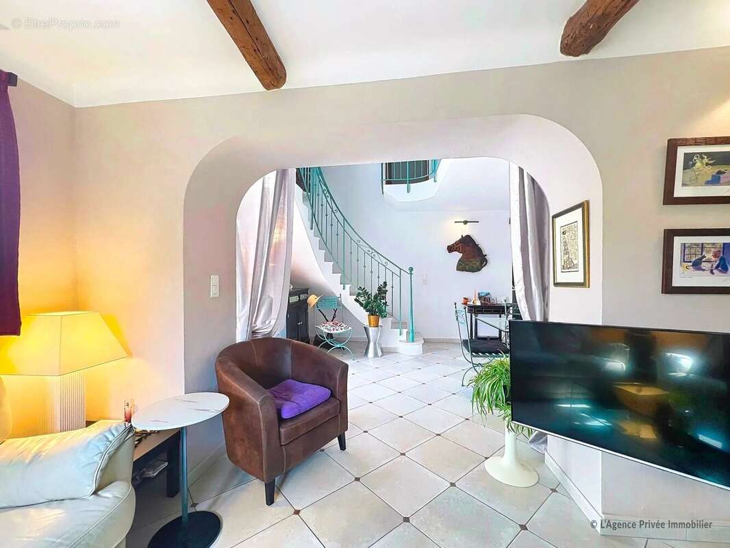 Maison à MOUGINS