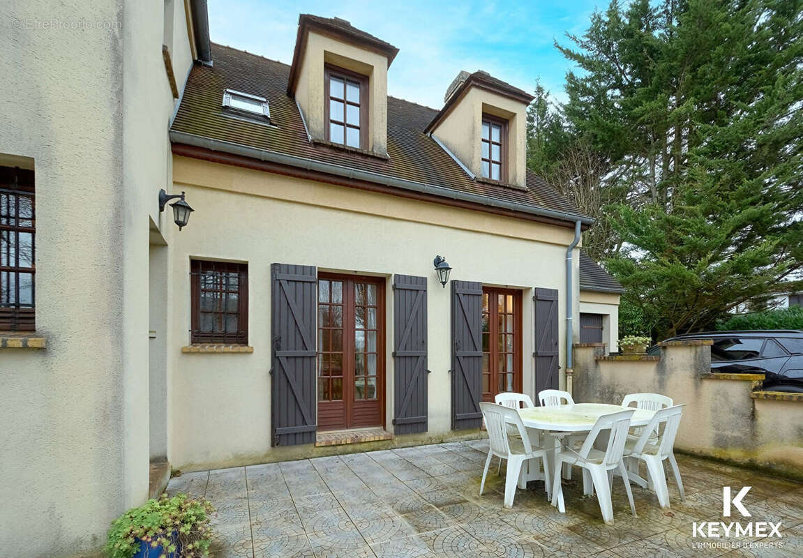 Maison à ENNERY