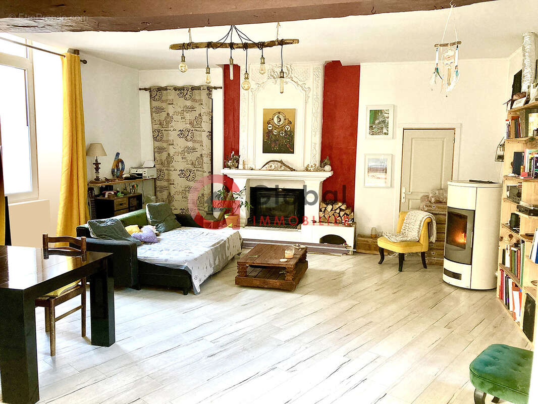 Maison à PONTVALLAIN