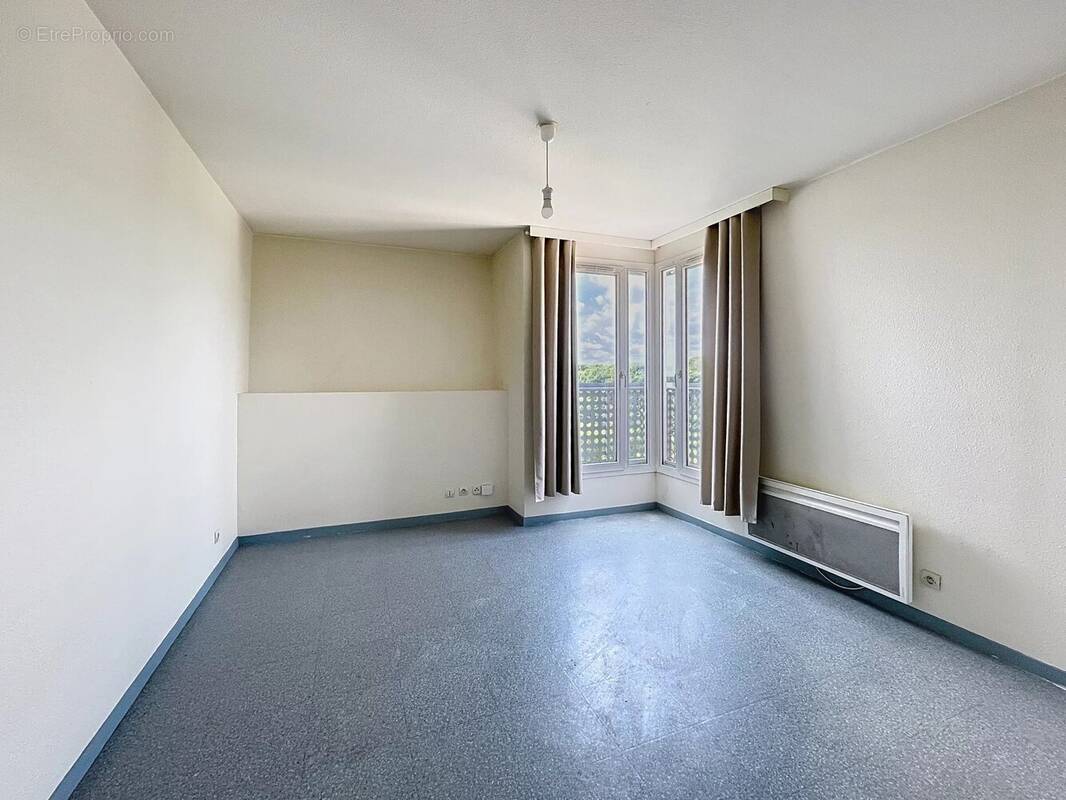 Appartement à ELANCOURT