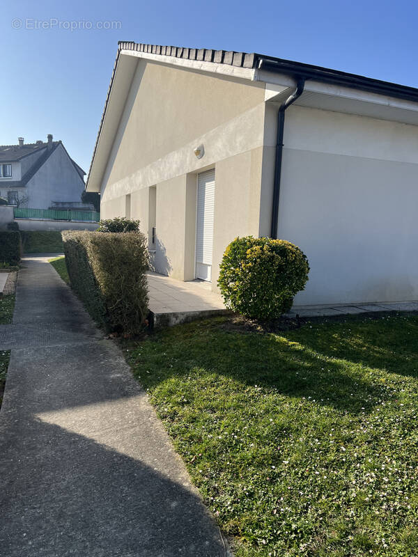 Appartement à PIERRELAYE