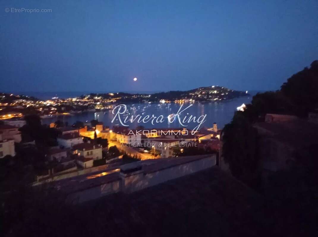 Appartement à VILLEFRANCHE-SUR-MER
