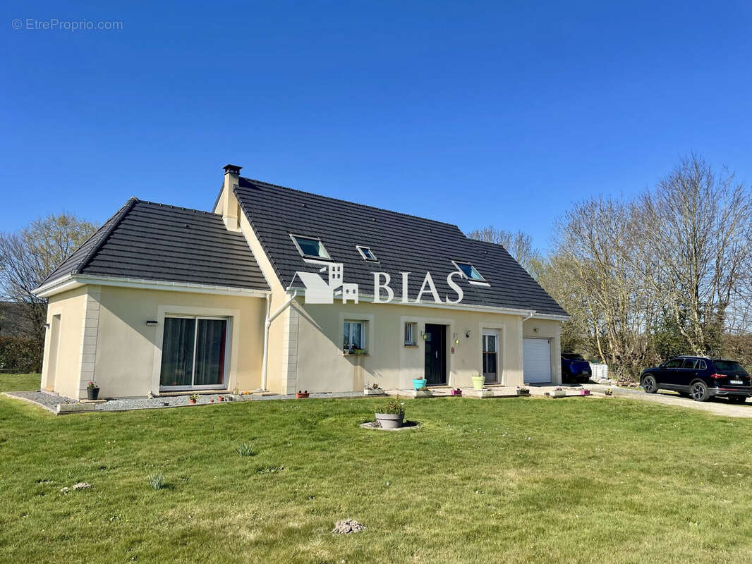 Maison à BOURG-ACHARD