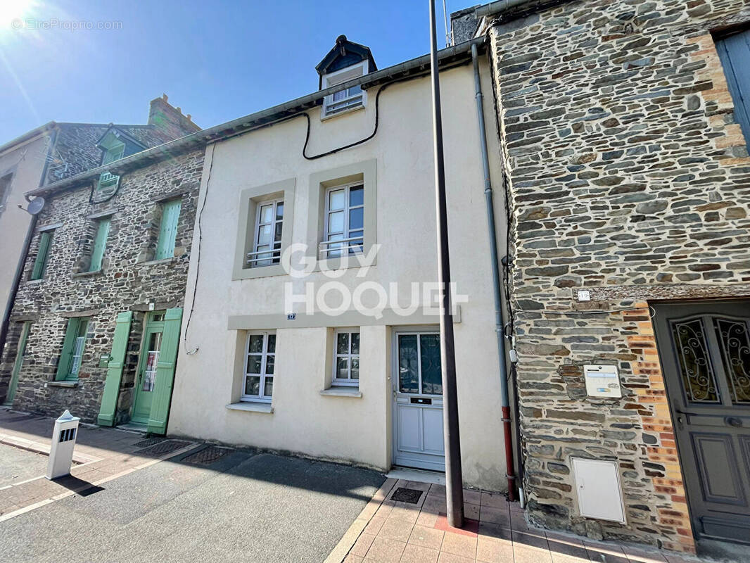Maison à DOL-DE-BRETAGNE