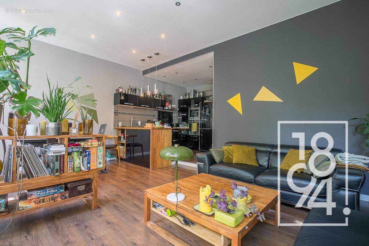 Appartement à MARSEILLE-6E