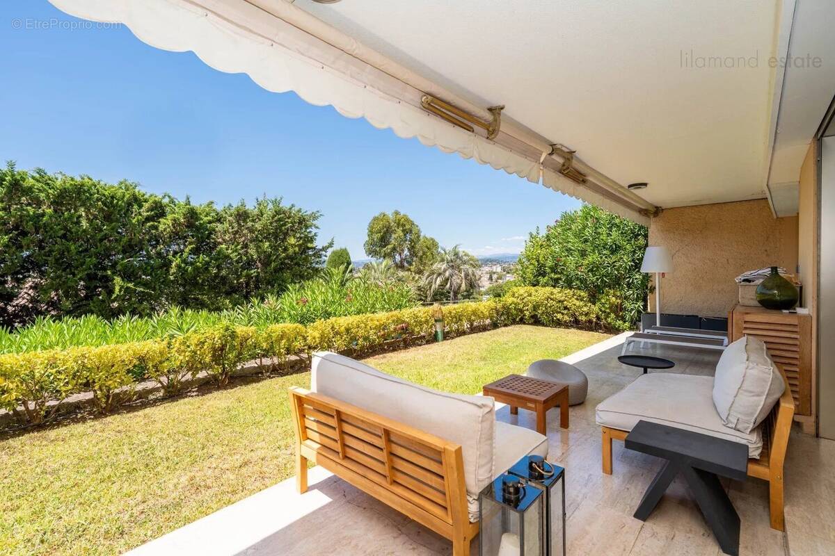 Appartement à LE CANNET