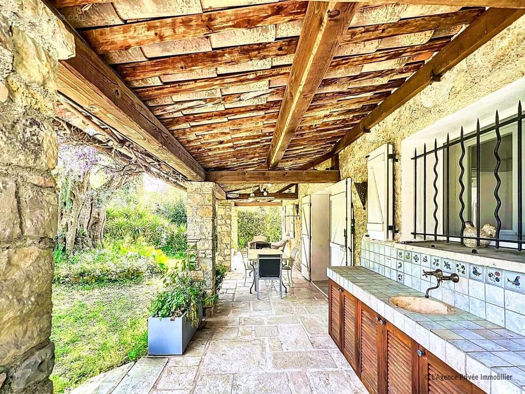 Maison à MOUGINS