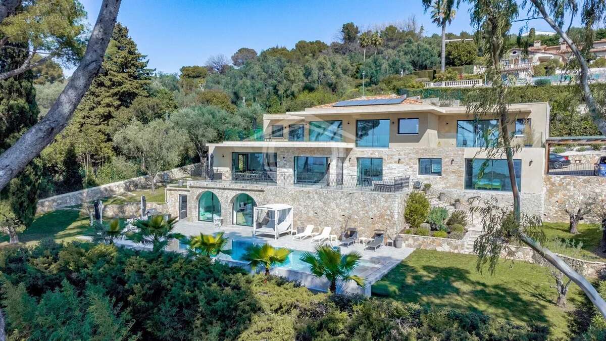 Maison à MOUGINS