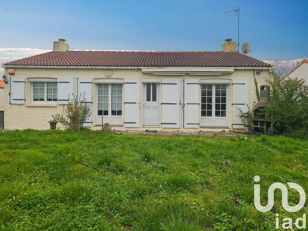 Photo 1 - Maison à LA CHAIZE-GIRAUD