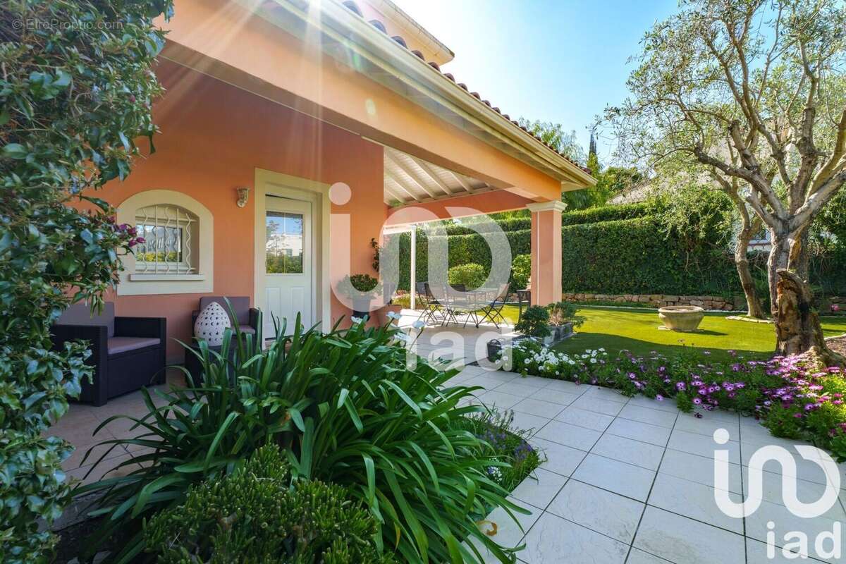 Photo 2 - Maison à ANTIBES