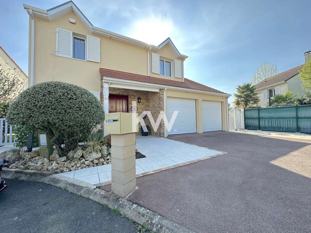 Maison à SAINT-GERMAIN-LES-CORBEIL