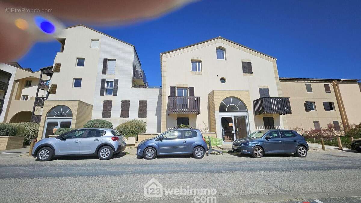 Petite résidence calme de deux étages, parfaitement située à proximité immédiate de l&#039;océan. - Appartement à LACANAU