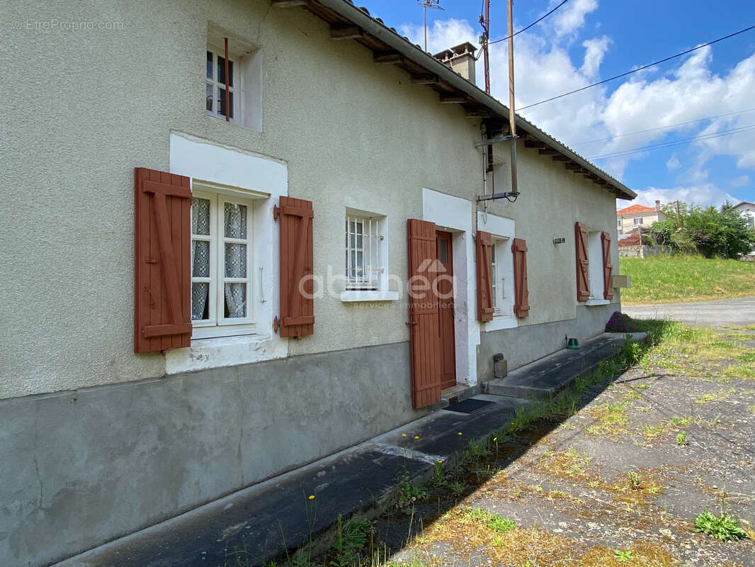 Maison à CHIRAC