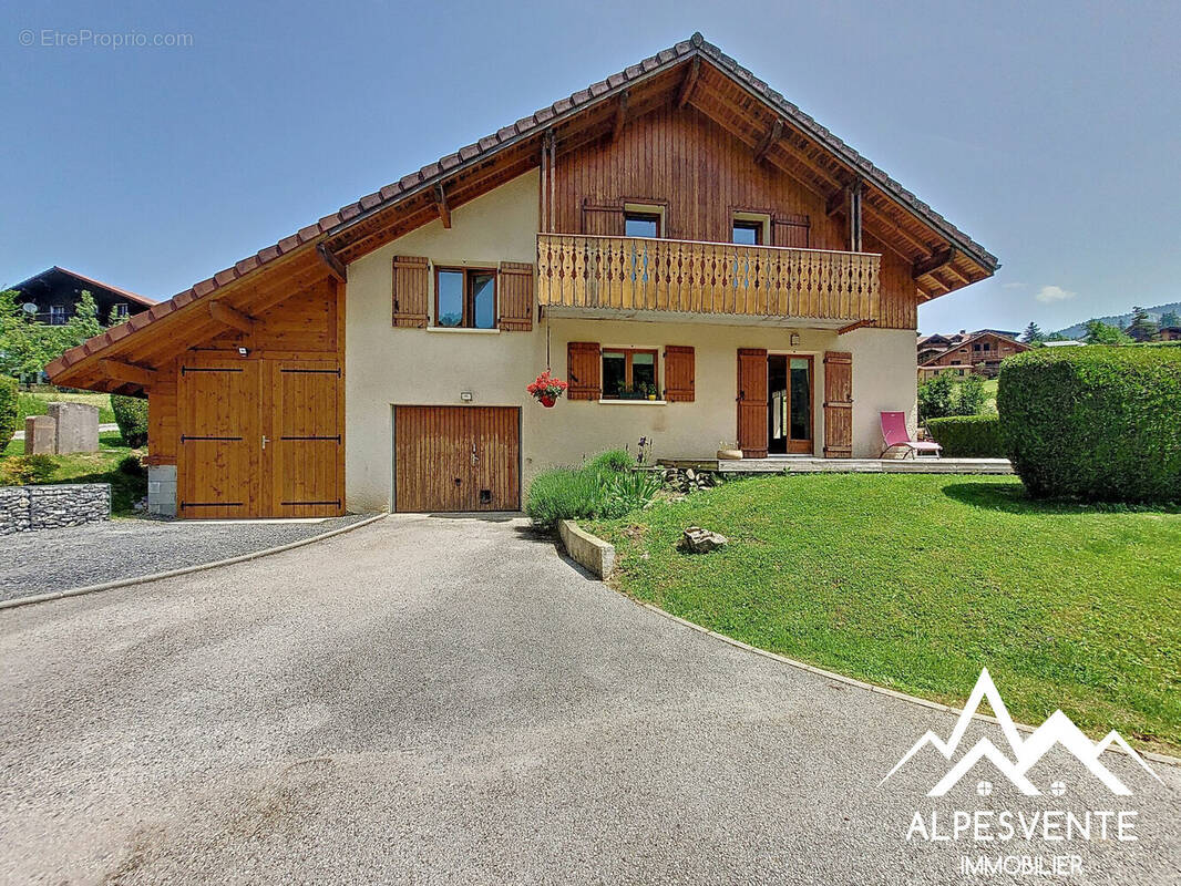 Maison à BELLEVAUX