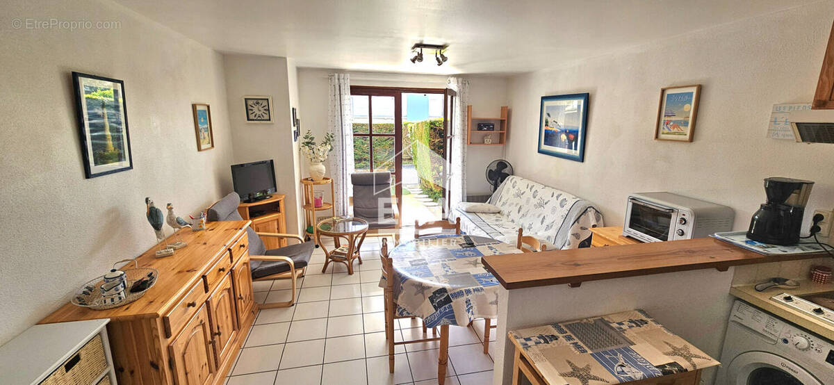 Appartement à VAUX-SUR-MER