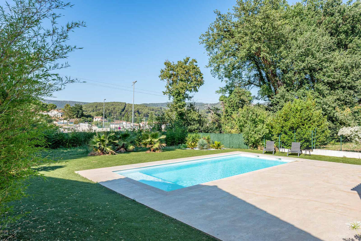 Maison à LA DESTROUSSE