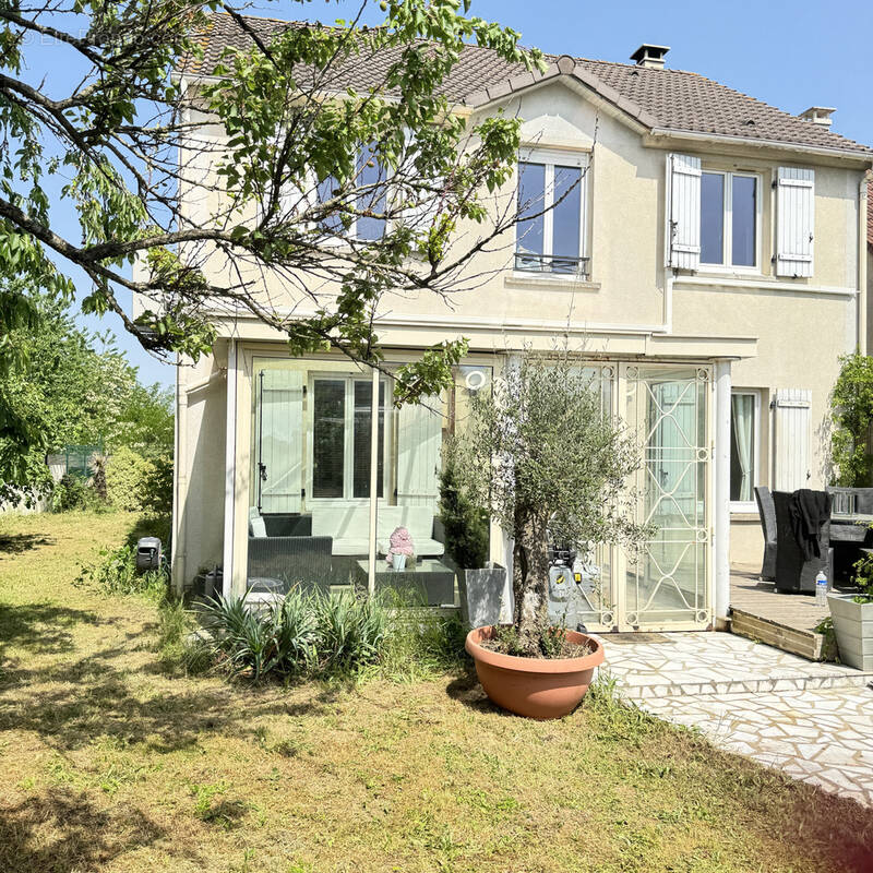 Maison à MONTIGNY-LES-CORMEILLES