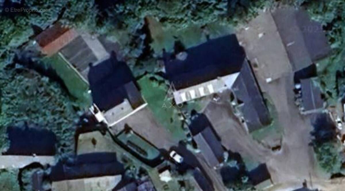 Maison à QUINTIN
