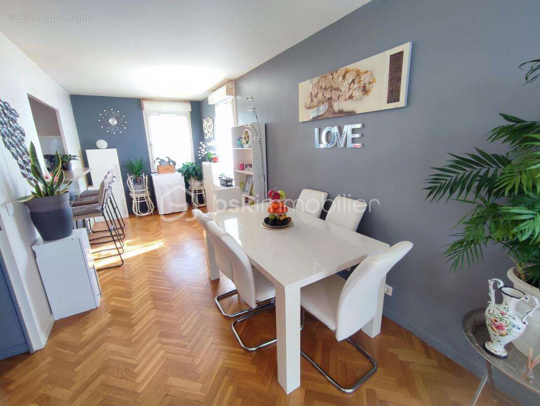 Appartement à SAVIGNY-SUR-ORGE