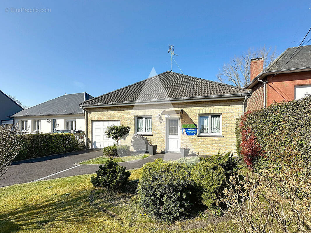 Maison à CRESPIN